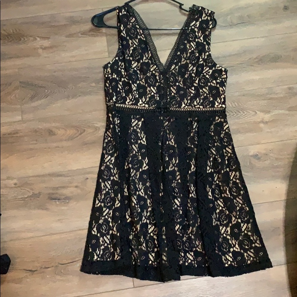 Mi ami Black lace dress